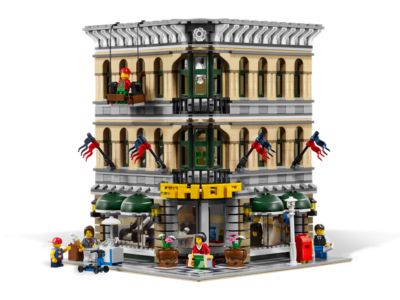 LEGO CREATOR - 10211 - Grand Emporium - Boîte Endommagée